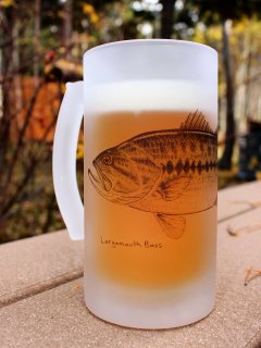blog-Dec-6-2013-frosted-beer-mug-with-fish