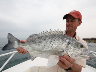 blog-March-22-2014-17-Jeff-Currier-and-sobaity-bream-dubai