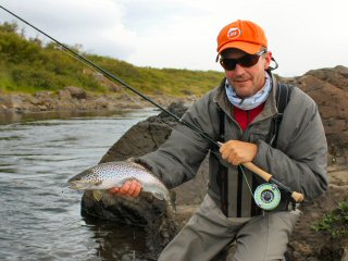 blog-Aug-8-2014-8-jeff-currier-trout-fishing-in-iceland