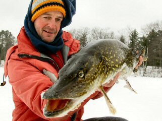 blog-Feb-8-2015-4-jeff-currier-icefishing-for-pike