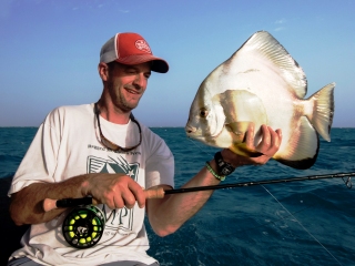 blog-April-11-2015-10-jeff-currier-flyfishing-for-spadefish