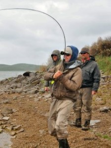 blog-May-18-2013-14-Jeff-Currier-fighting-Fin-Chaser-Carp-Classic-Big-fish