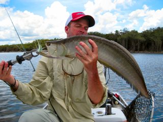 Jeff-Currier-with-Aruana-in-Brazil