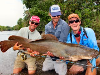 flyfishing-for-vundu-catfish