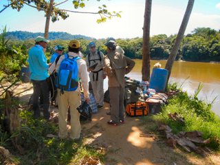 blog-Aug-3-2013-4-rigging-for-golden-dorado