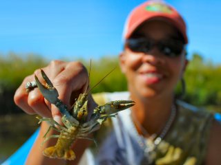 Smallmouth-bass-food-crayfish