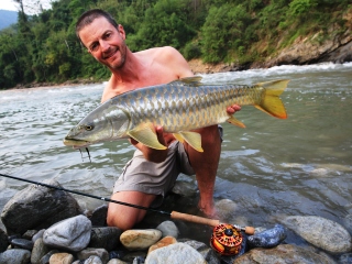 blog-June-1-2014-7-jeff-currier-mahseer-fly-fishing