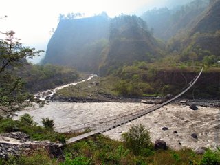 blog-May-21-2014-1-flyfishing-for-golden-mahseer