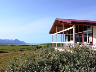 blog-Aug-3-2014-4-vokuholt-lodge-in-iceland