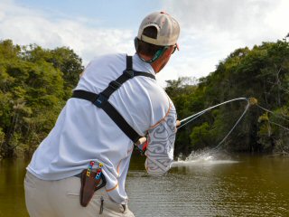 blog-Nov-6-2014-4-jeff-currier-arapaima-fishing-in-guyana