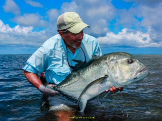 blog-Dec-11-2014-4-flyfishing-for-giant-trevally