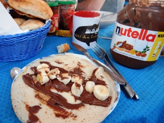 blog-April-11-2015-3-Sudanese-fishing-breakfast-nutella