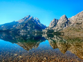 blog-Oct-12-2015-1-flyfishing-jenny-lake