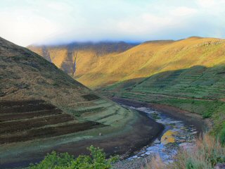 blog-Nov-21-2015-2-flyfishing-in-lesotho