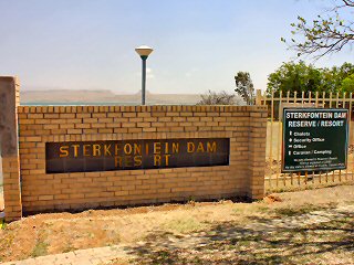 blog-Nov-26-2015-3-fishing-sterkfontein-dam