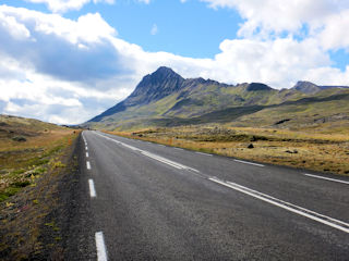 blog-Aug-18-2016-3-flyfishing-in-iceland