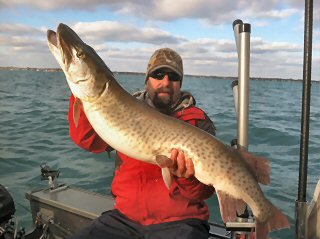 Forever Fishing Washington State: State Record Tiger Muskie, Washington  State.