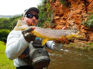 flyfishing-guide-daniel-factor
