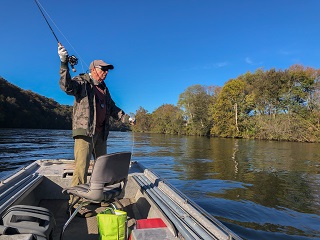 Nothing Like An AuSable River Boat – The Ozark Fly Fisher Journal