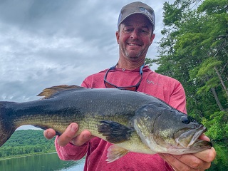 Jeff-Currier-bass-on-fly