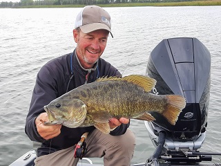 huge-smallmouth-bass