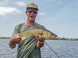 Currier-walleye